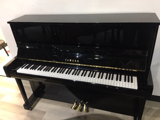 Yamaha b3 Ebony (SOLD)
